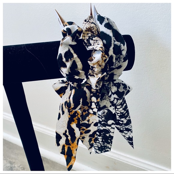 Leopard snakeskin print hair tie - Picture 6 of 6